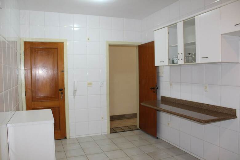 Apartamentos Confort�vel E Bem Localizado 3 Quartos