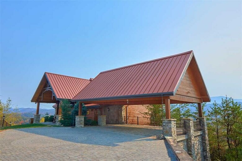 Journeys End - Five Bedroom Cabin