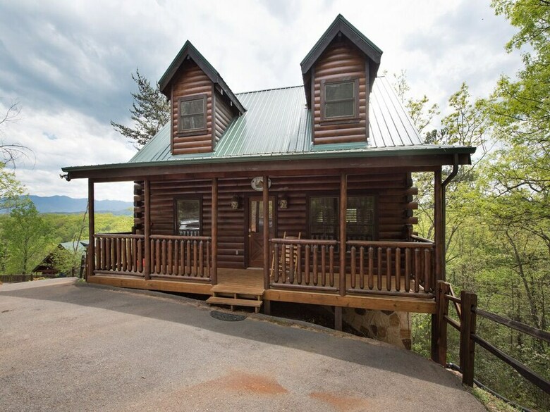 View Catcher - Two Bedroom Cabin