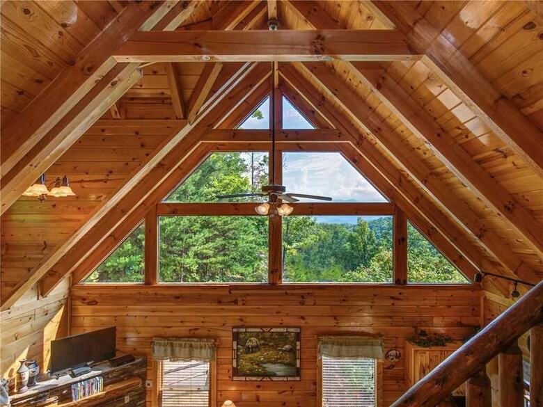 View Catcher - Two Bedroom Cabin