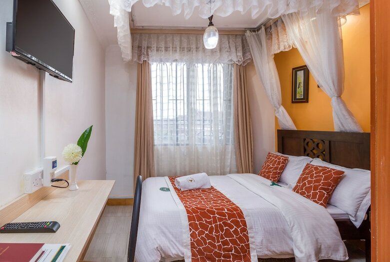 Hotel Javilla Eagles Safari Guest House