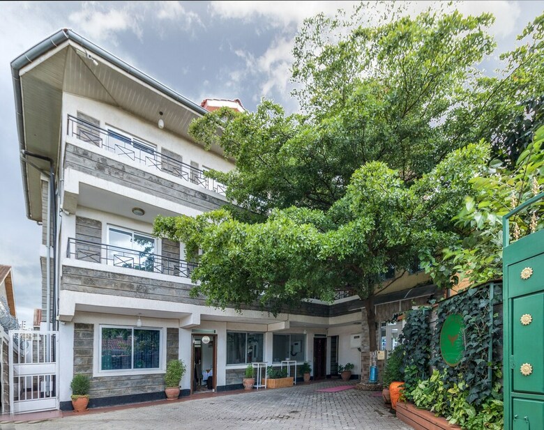 Hotel Javilla Eagles Safari Guest House