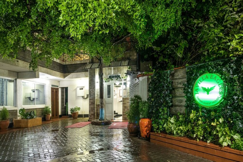 Hotel Javilla Eagles Safari Guest House