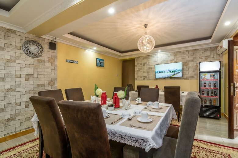 Hotel Javilla Eagles Safari Guest House
