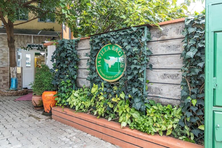 Hotel Javilla Eagles Safari Guest House