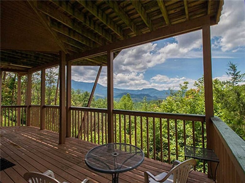 Bear Crossing - Two Bedroom Cabin