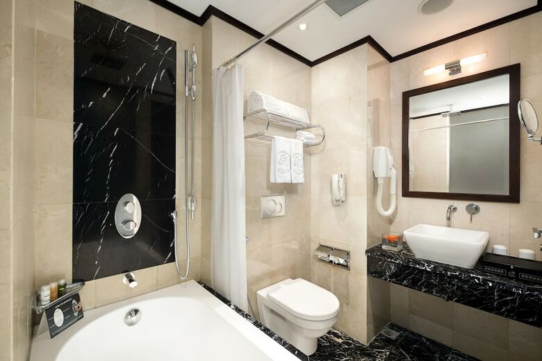 Silk Path Hotel Hanoi