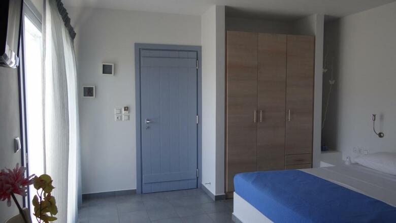 Zathea Apartments
