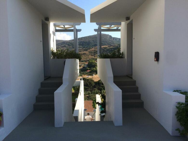 Zathea Apartments