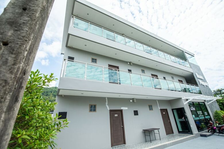 Hotel Oyo 259 Baan Napatr