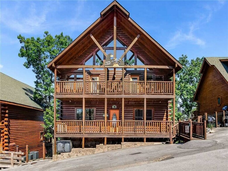 Having A Blast - Five Bedroom Cabin