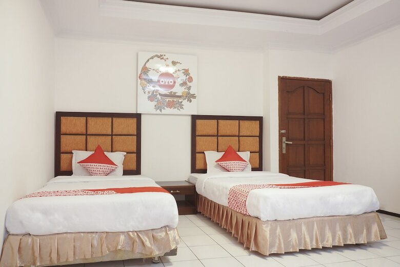 Hostal Oyo 206 Hotel Candra Kirana