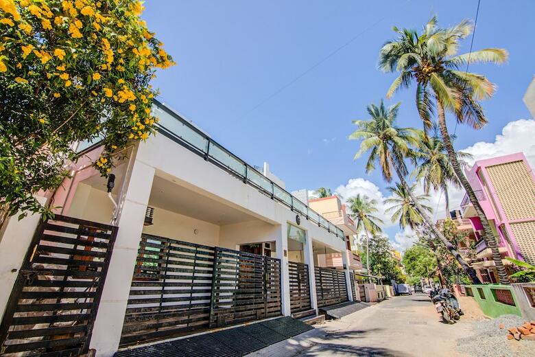 Apartamentos Oyo 22302 Home Luxury Studio Promenade Beach