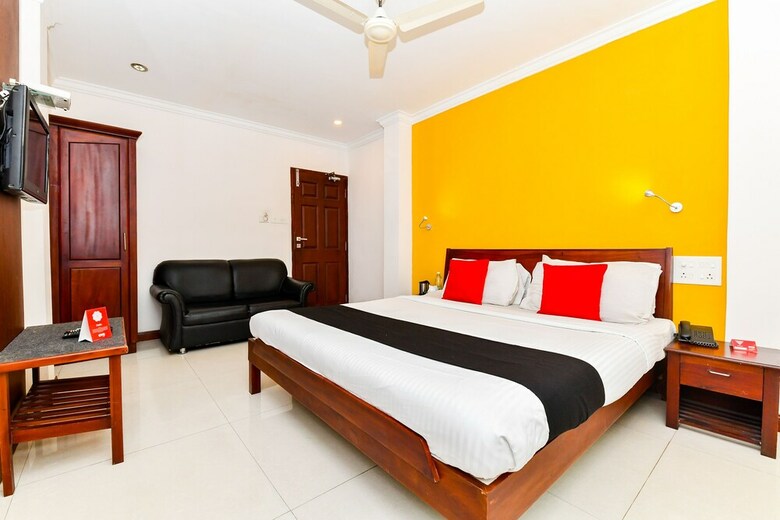 Capital O 848 The Pearl Palace Hotel