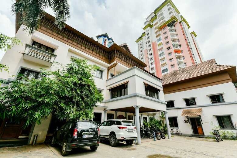 Oyo 23587 M-star Heritage Hotel P Ltd