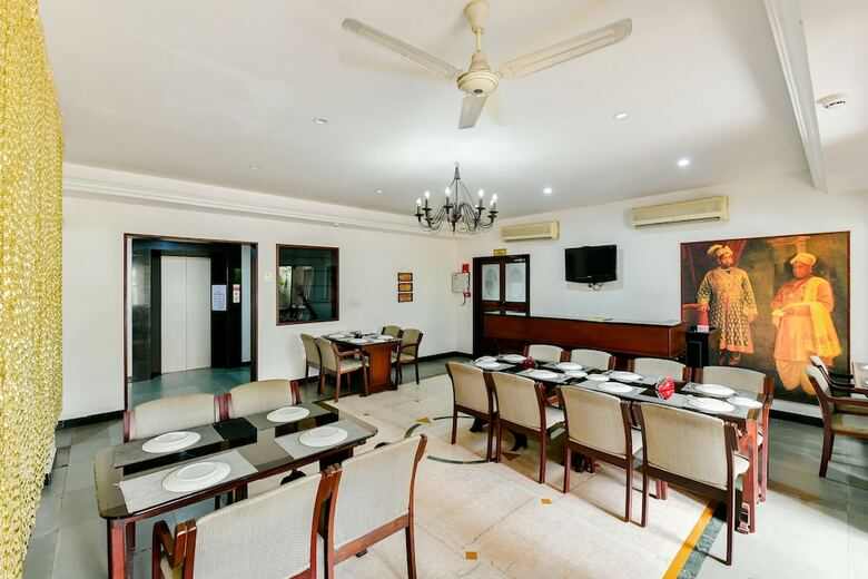 Oyo 23587 M-star Heritage Hotel P Ltd