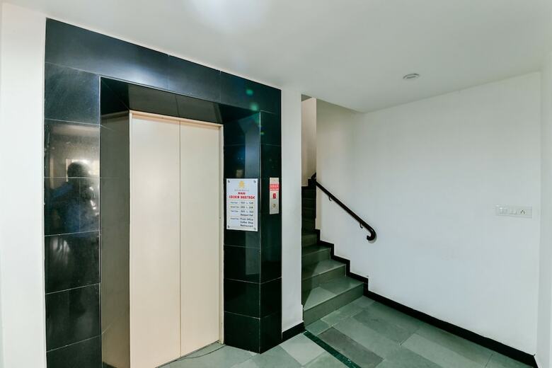 Oyo 23587 M-star Heritage Hotel P Ltd