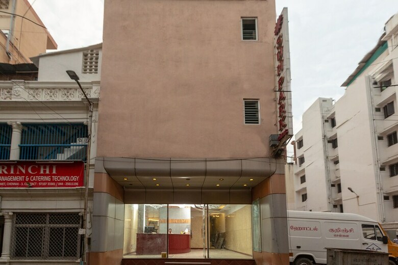 Hotel Oyo 23454 Sun Park Inn