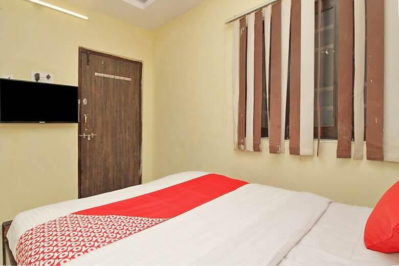 Hotel Oyo 24605 Grand Season