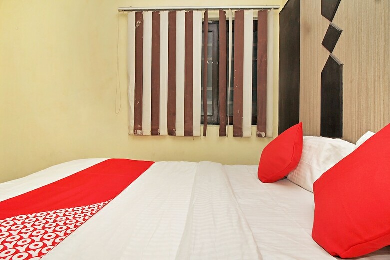 Hotel Oyo 24605 Grand Season