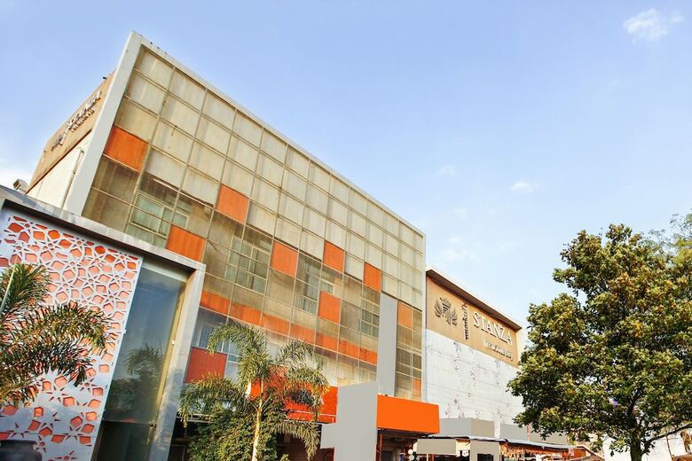 Hotel Oyo 26991 Stanza Luxurios Stay