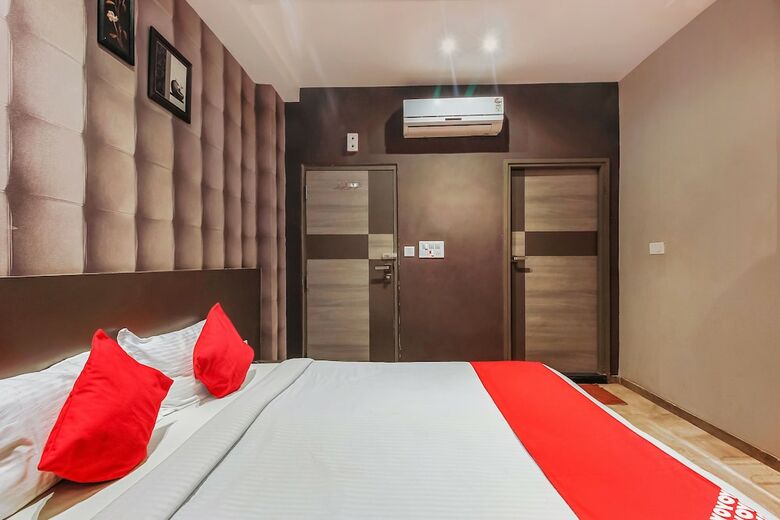 Hotel Oyo 26991 Stanza Luxurios Stay
