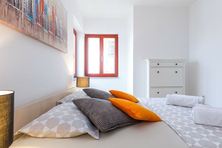 Maru Apartments