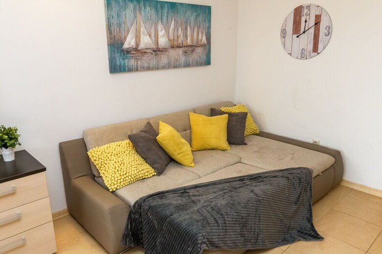 Maru Apartments