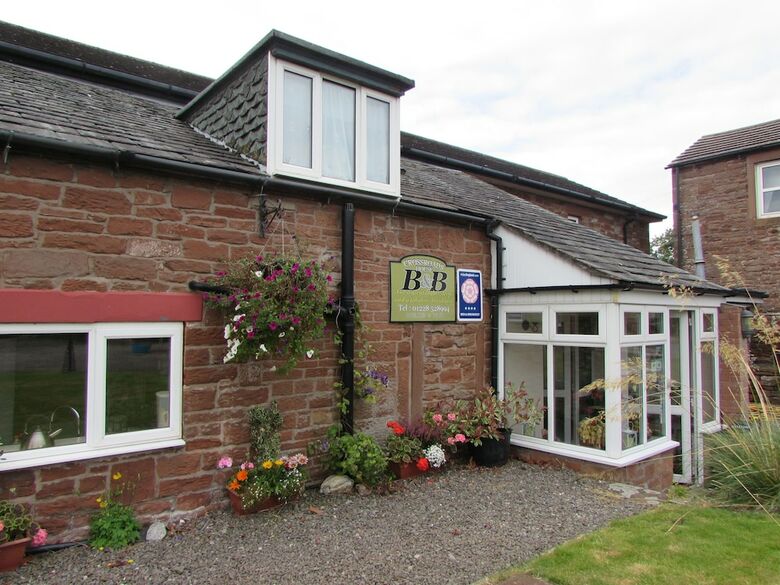 Bed & Breakfast Crossroads House