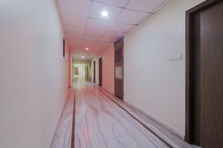 Oyo 24535 Hotel Payas