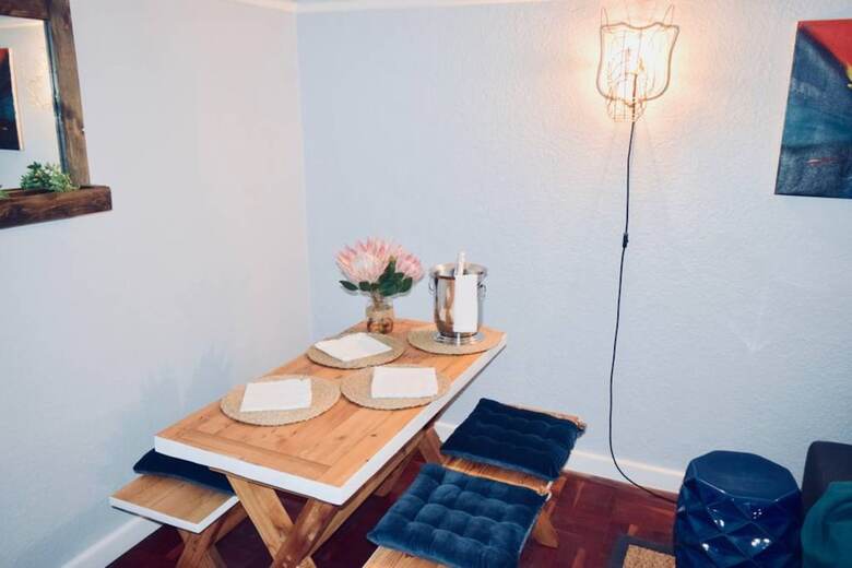 Elegant 1 Bedroom Apartment In Gardens