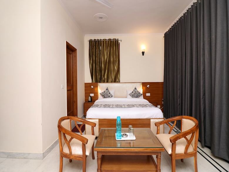Hotel Oyo 15124 Vizima Crossroad