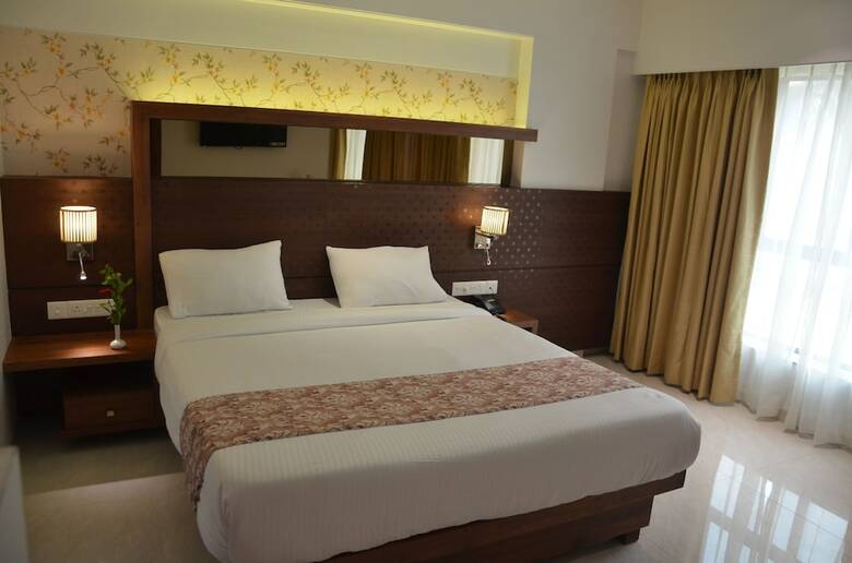 Hotel Srikrishna Paradise
