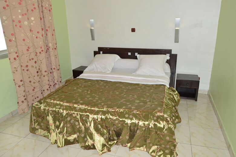 Hostal H�tel - Y