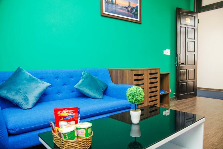 Hotel V.i.p's House  2
