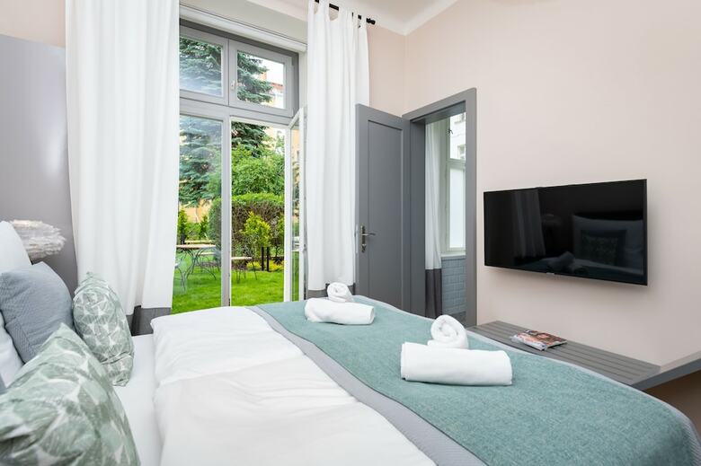 Aparthotel Empirent Garden Suites