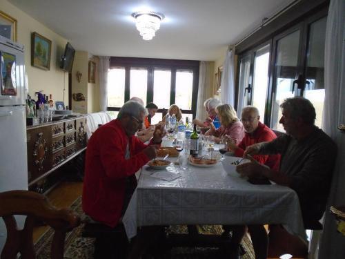 Hostal Albergue Victoria