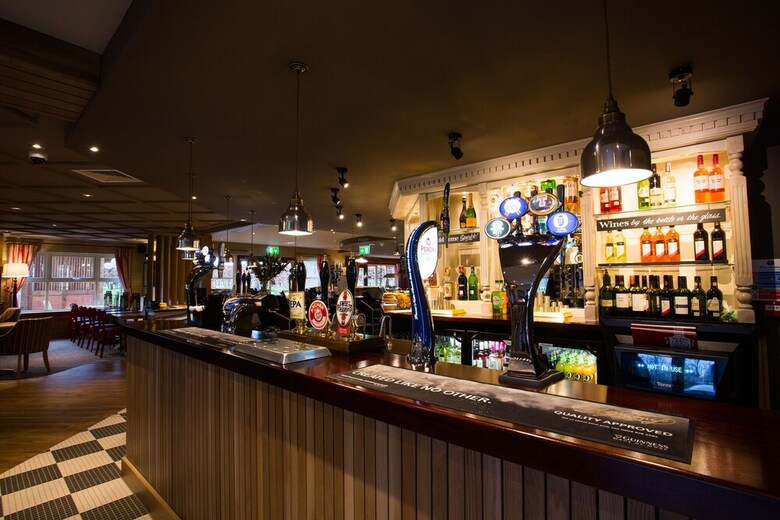 Posada Queen Of The Loch By Marston's Inns