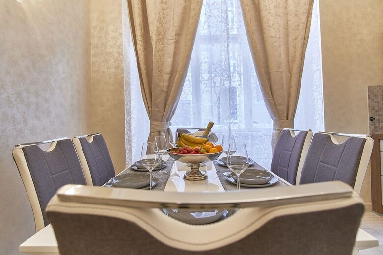 Presidential Apartment In The  Old Town Square