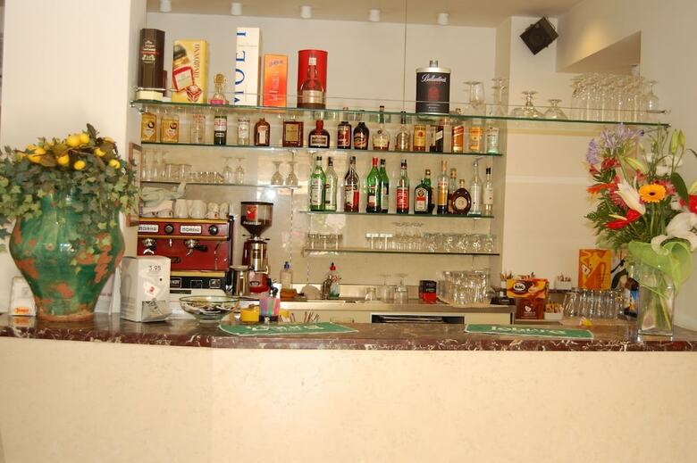 Hotel Romeo