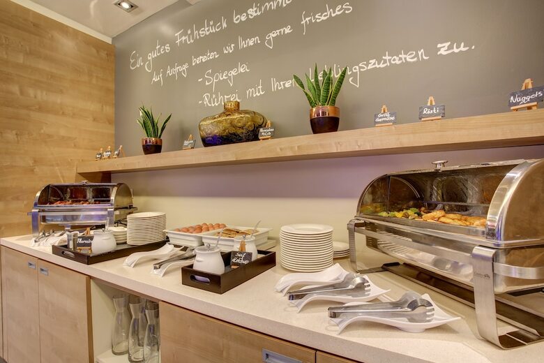 Fourside Hotel & Suites Vienna
