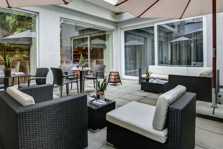 Fourside Hotel & Suites Vienna