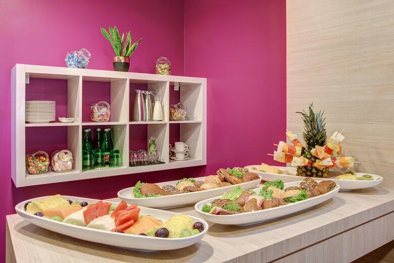 Fourside Hotel & Suites Vienna