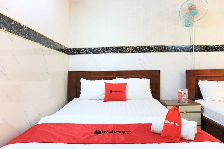 Hotel Reddoorz @ Cong Hoa Street