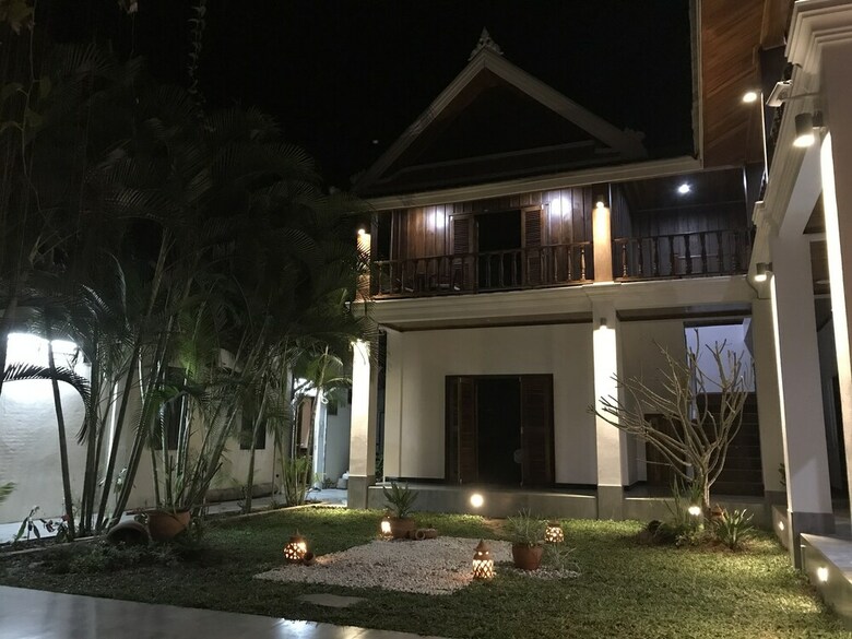 Wisdom Mystery Hotel