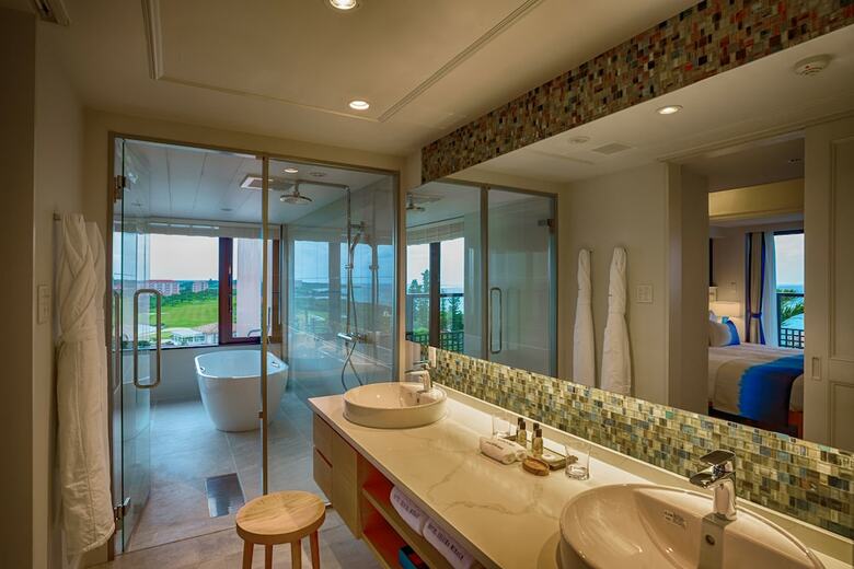Hotel Shigira Mirage