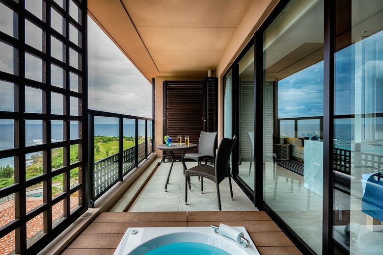 Hotel Shigira Mirage