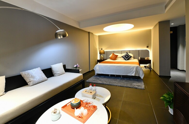 Hotel Dreamhouse