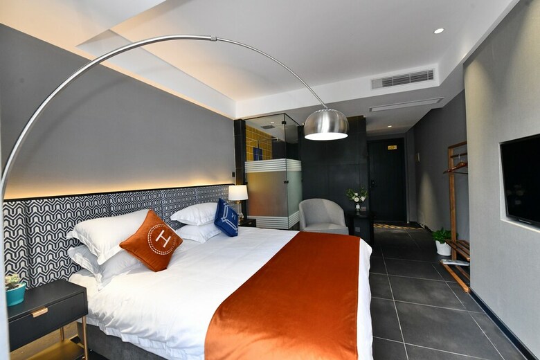 Hotel Dreamhouse