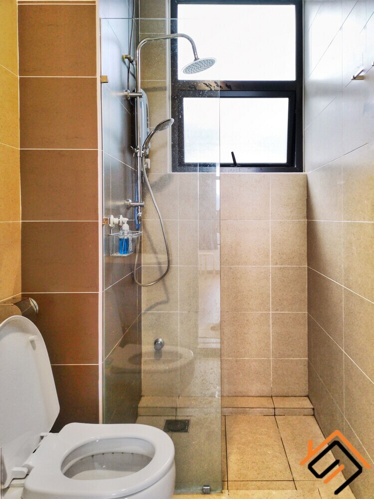 Oasis Condominium At Simee